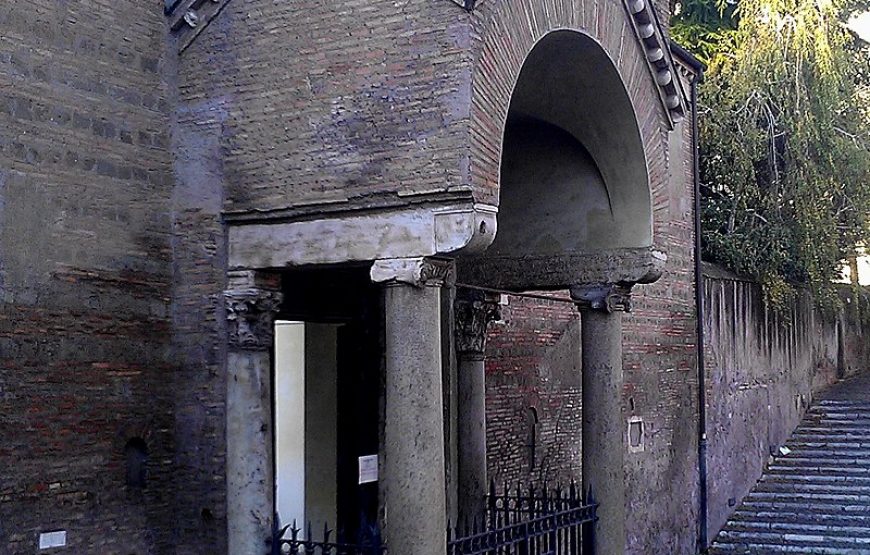 Catacombs and Secrets of Rome Small Group Tour