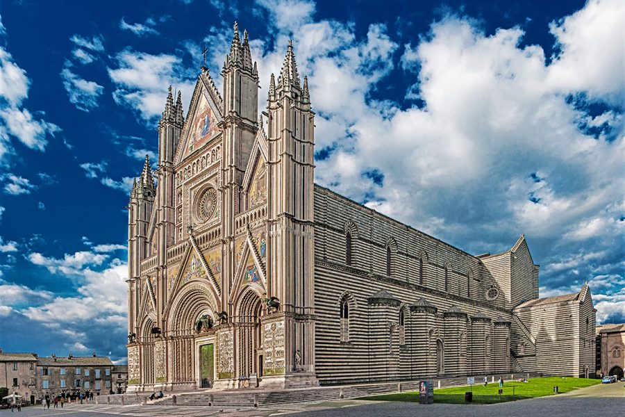 Luxury Driving Tour From Rome to Assisi and Orvieto